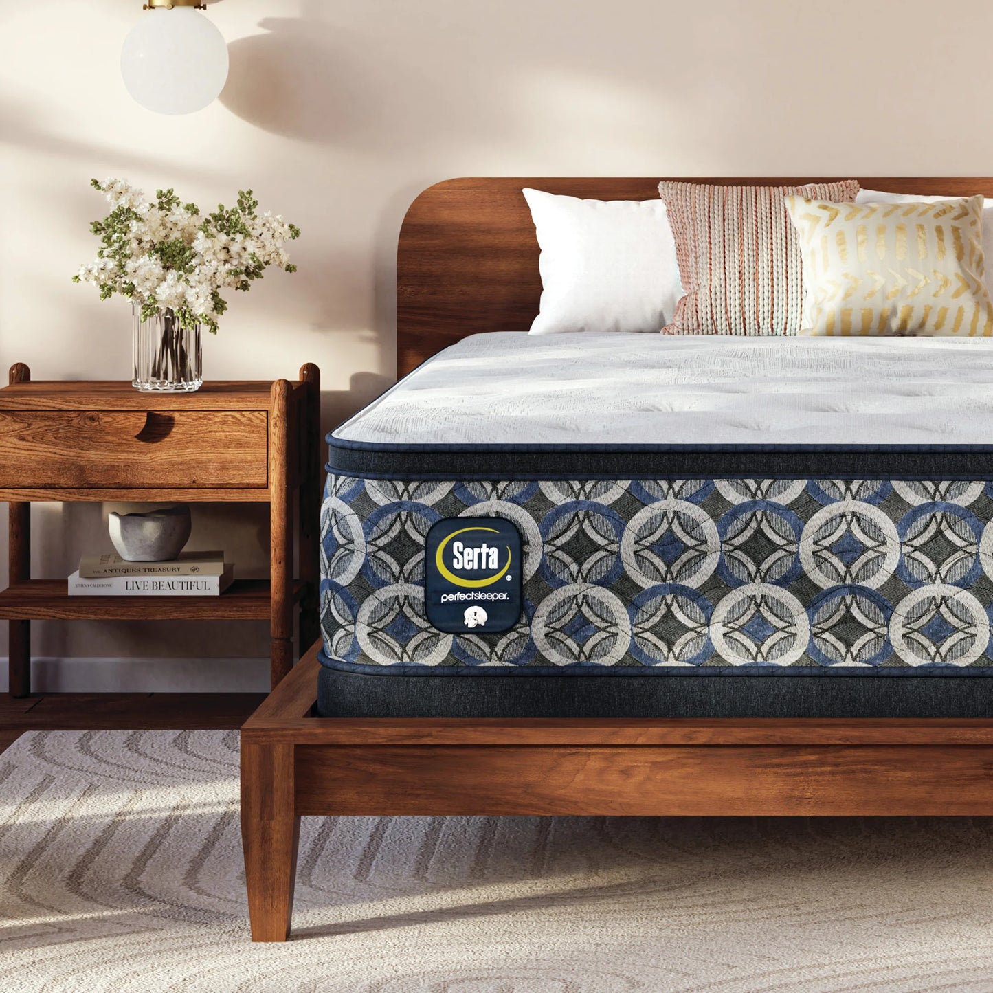 Cascade Canyon Medium Pillow Top 14"